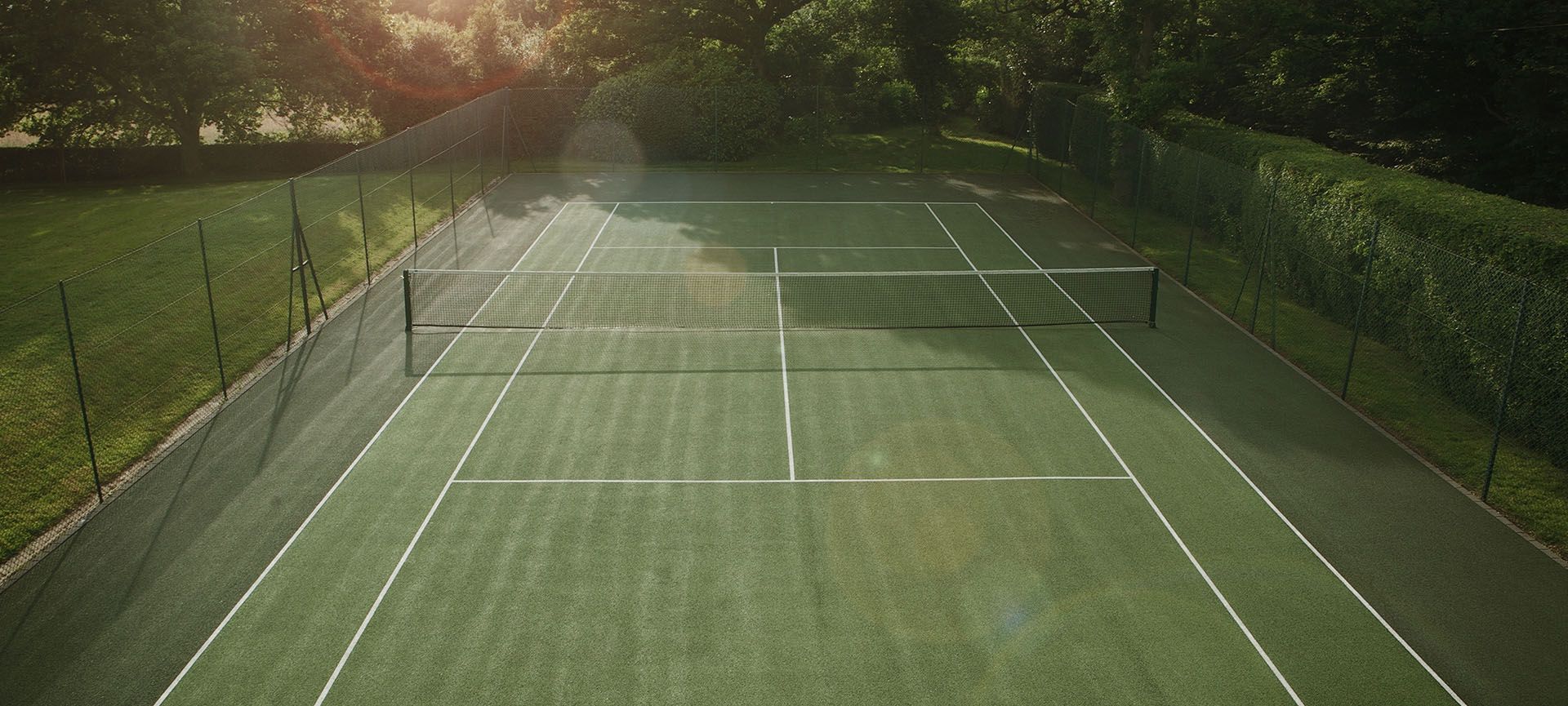 how large is a tennis court