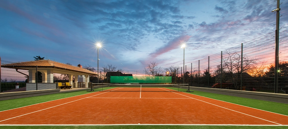 climate considerations for tennis courts