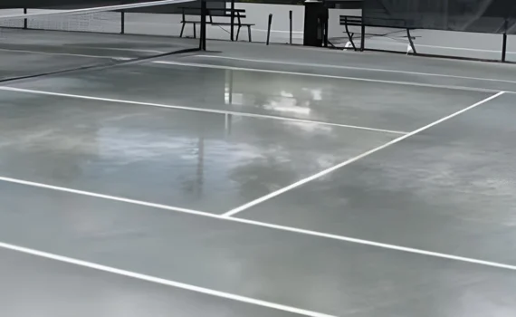 wet surface har-tru court