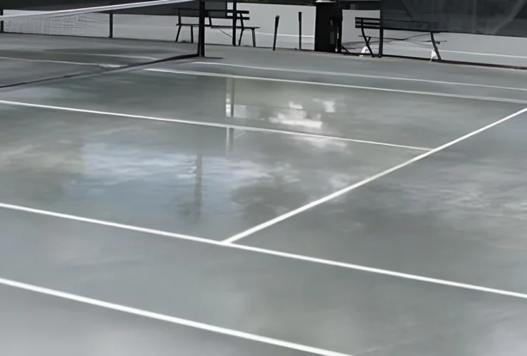 wet surface har-tru court